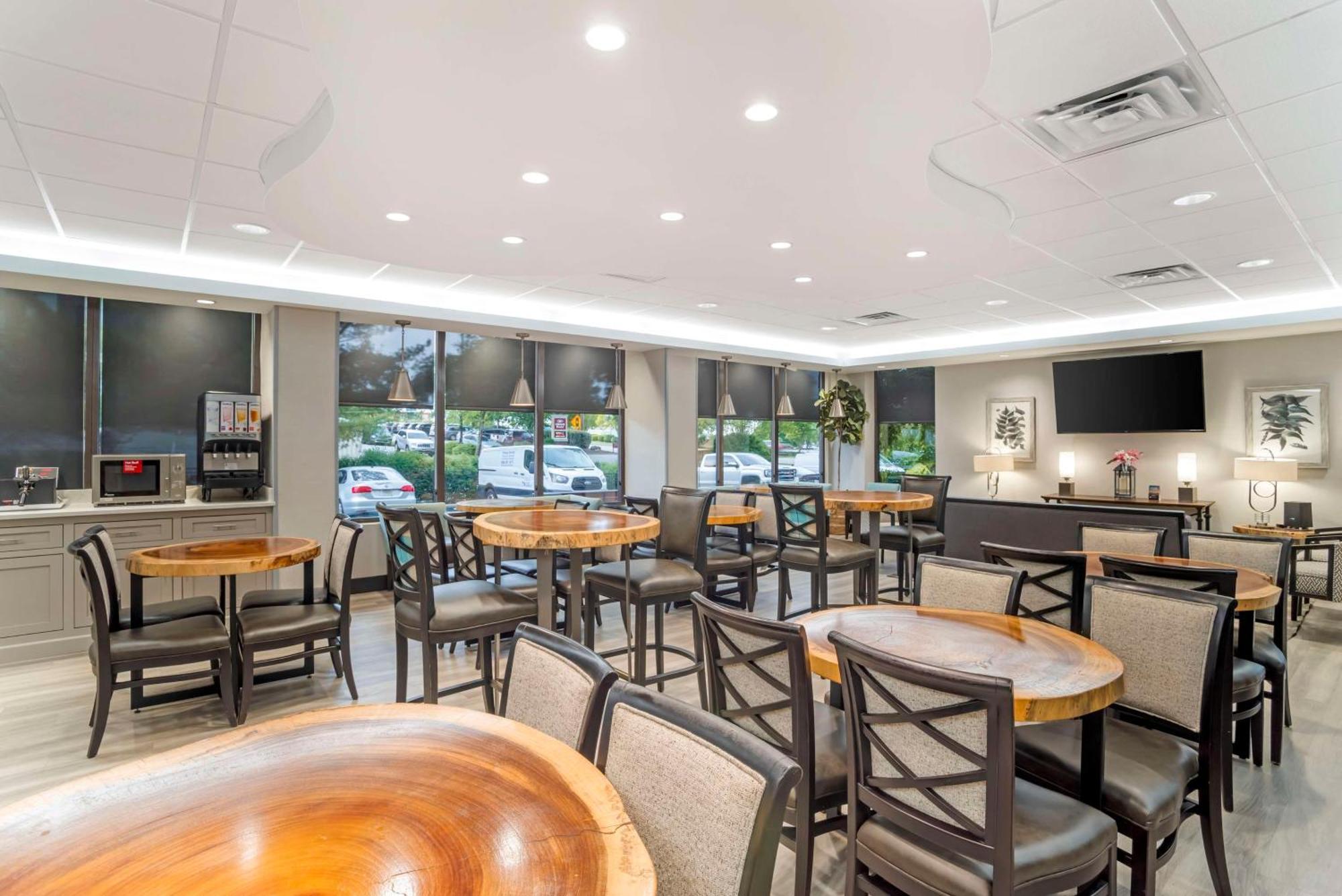 Best Western Plus Greenville I-385 Inn & Suites Bagian luar foto