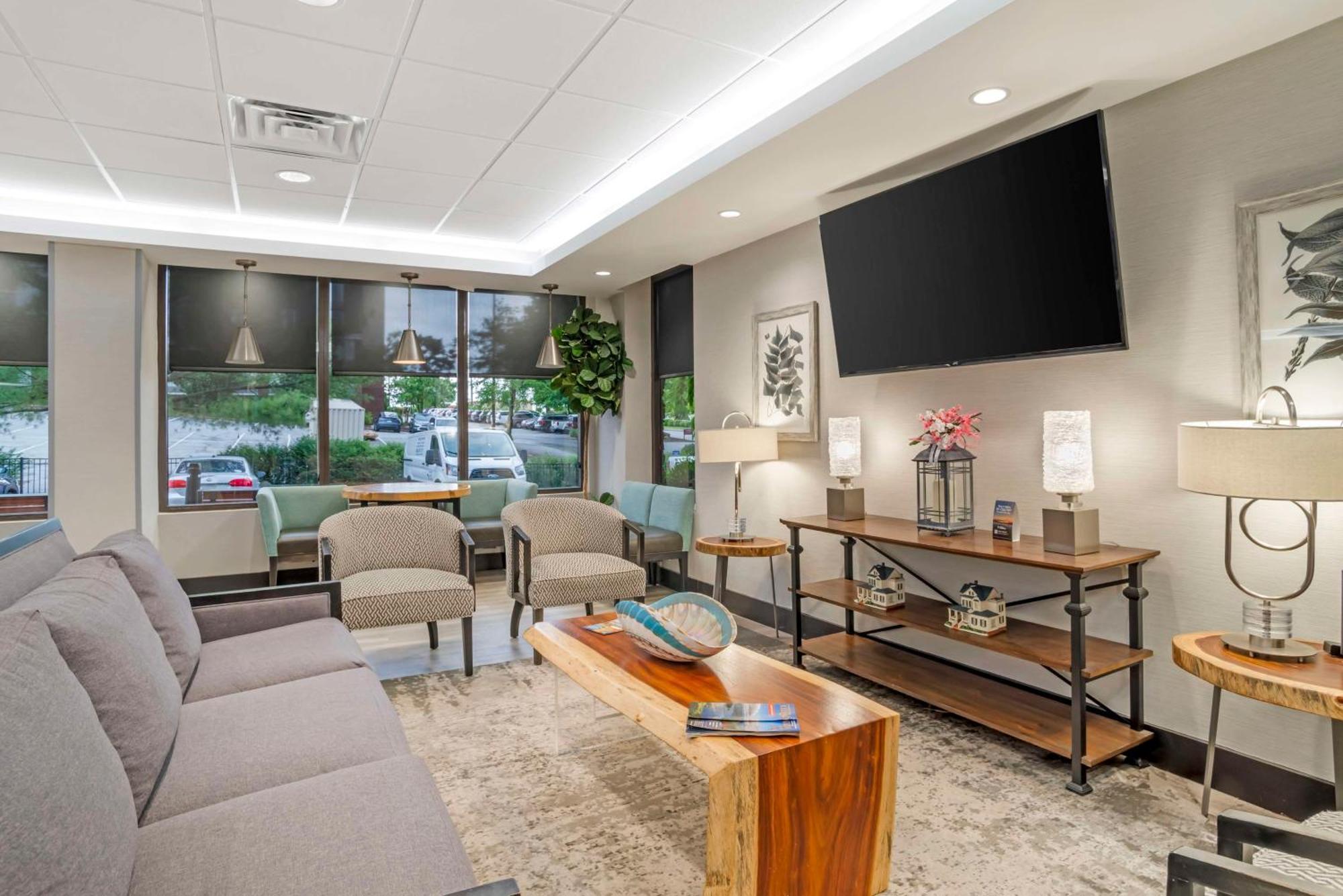 Best Western Plus Greenville I-385 Inn & Suites Bagian luar foto