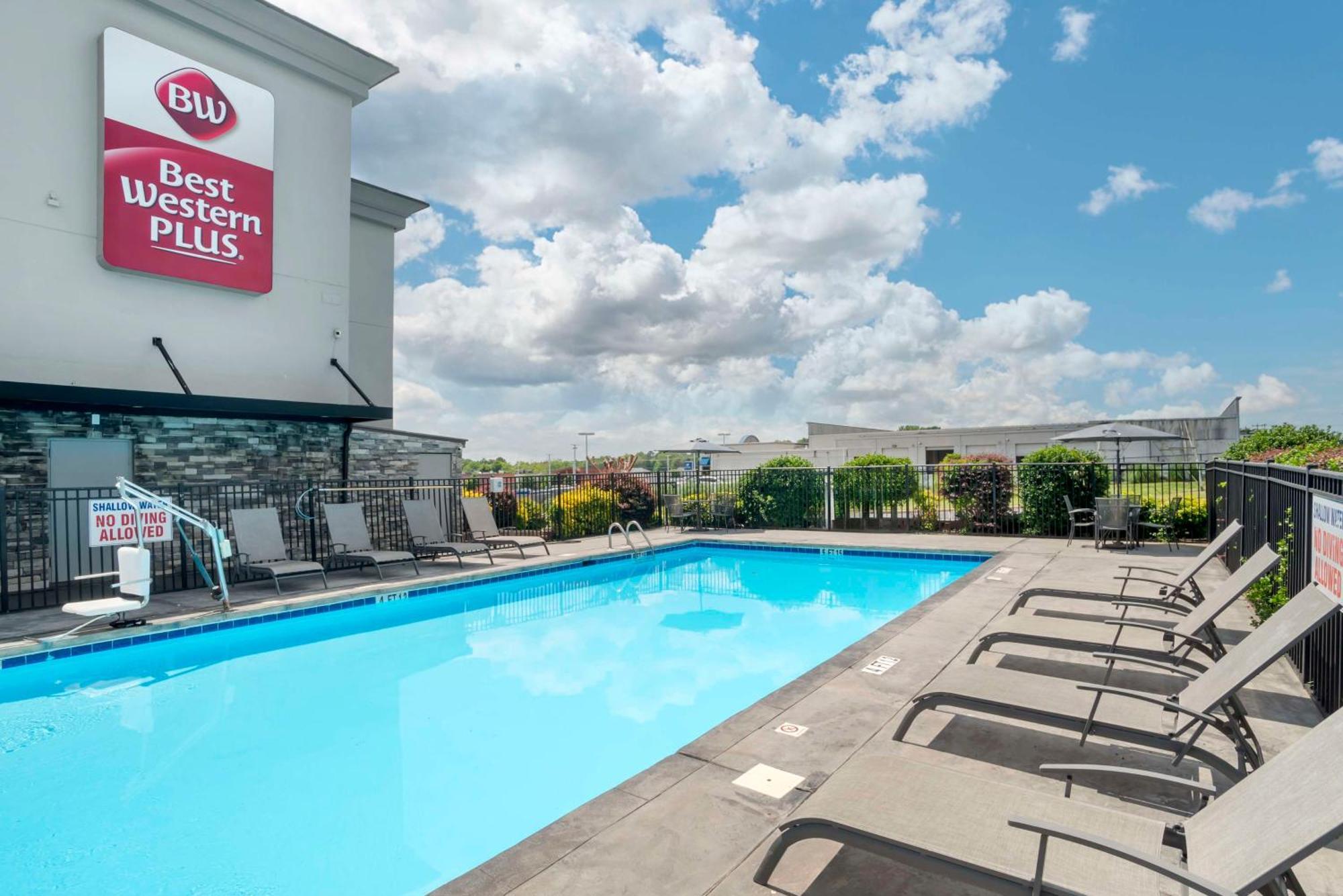 Best Western Plus Greenville I-385 Inn & Suites Bagian luar foto