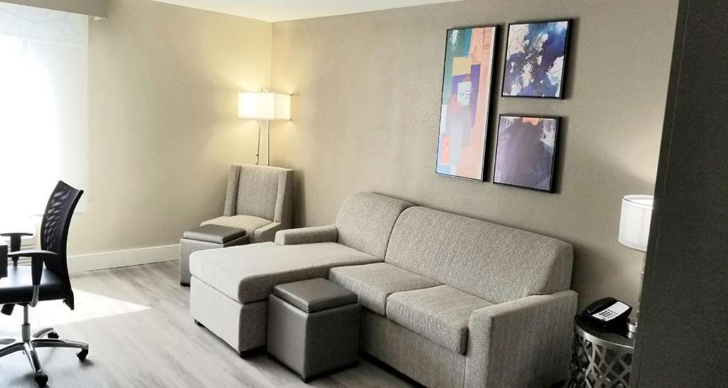 Best Western Plus Greenville I-385 Inn & Suites Ruang foto