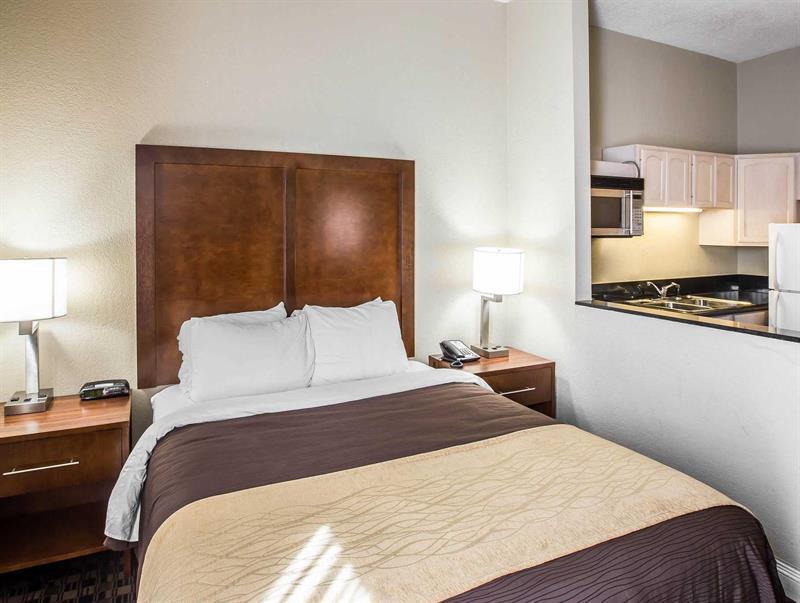 Best Western Plus Greenville I-385 Inn & Suites Bagian luar foto